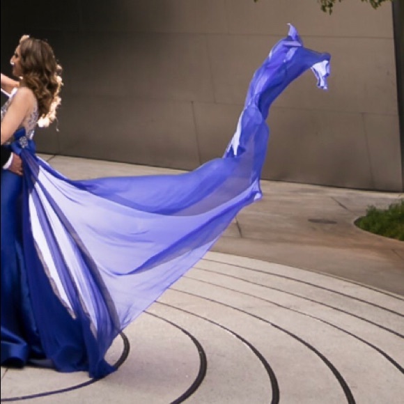 Royal, elegant Blue, mermaid style dress. - Picture 1 of 13